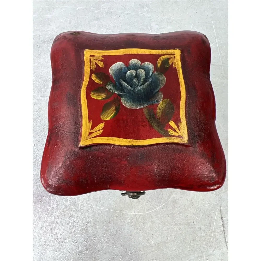 tole painted jewelry Storage‎ box 5”x4” MCM
